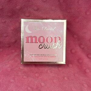 TOO FACED Shooting Star Moon Crush Glossy Ultra Sheer Powder Highlighter
